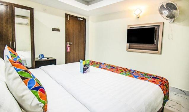 Princepark Bed & Breakfast Vellore Bagian luar foto