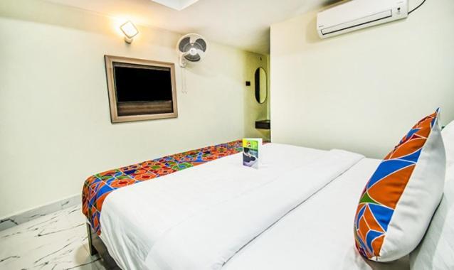 Princepark Bed & Breakfast Vellore Bagian luar foto