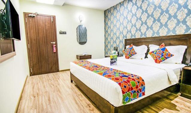 Princepark Bed & Breakfast Vellore Bagian luar foto