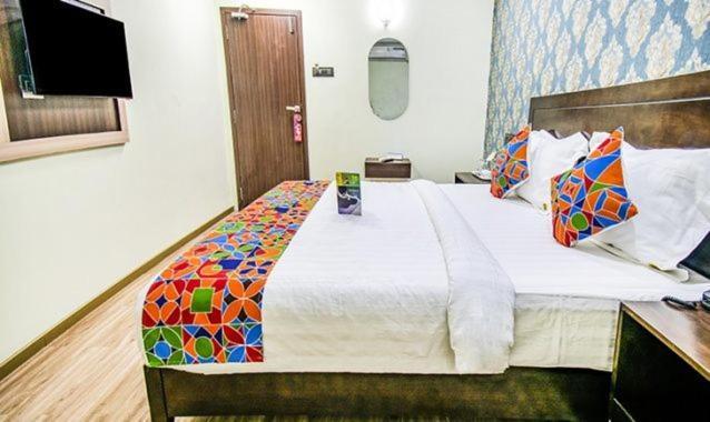 Princepark Bed & Breakfast Vellore Bagian luar foto